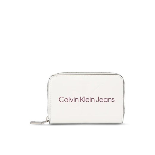 Calvin Klein Jeans Portfel damski Sculpted Med Zip Around Mono K60K607229 Biały ze sklepu MODIVO w kategorii Portfele damskie - zdjęcie 168502912