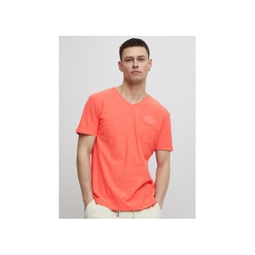 Blend T-Shirt 20715337 Czerwony Regular Fit ze sklepu MODIVO w kategorii T-shirty męskie - zdjęcie 168513074