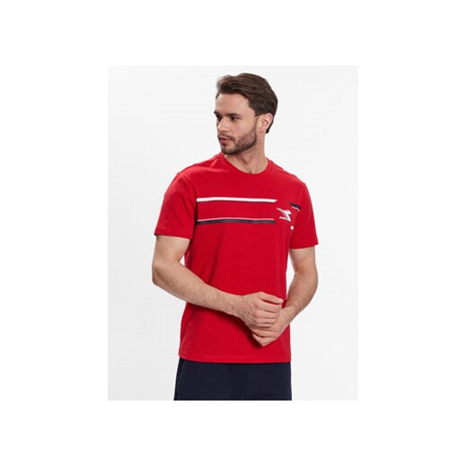 Diadora T-Shirt Logo 102.179311 Czerwony Regular Fit ze sklepu MODIVO w kategorii T-shirty męskie - zdjęcie 168523102