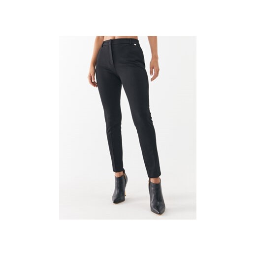Liu Jo Spodnie materiałowe CF3054 J1857 Czarny Slim Fit ze sklepu MODIVO w kategorii Spodnie damskie - zdjęcie 168525181