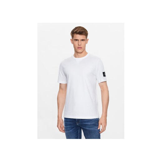 Calvin Klein Jeans T-Shirt J30J323484 Biały Regular Fit ze sklepu MODIVO w kategorii T-shirty męskie - zdjęcie 168528900