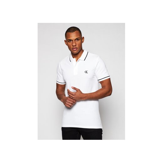 Calvin Klein Jeans Polo J30J315603 Biały Slim Fit ze sklepu MODIVO w kategorii T-shirty męskie - zdjęcie 168530923