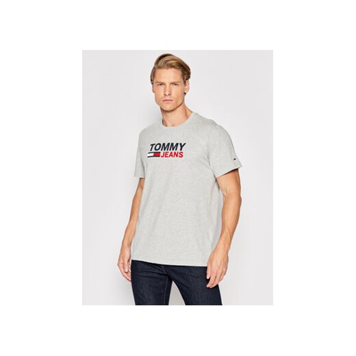 Tommy Jeans T-Shirt Corp Logo DM0DM15379 Szary Regular Fit ze sklepu MODIVO w kategorii T-shirty męskie - zdjęcie 168532001