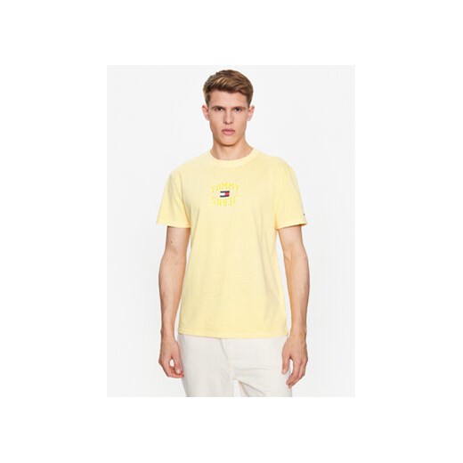 Tommy Jeans T-Shirt Classic Logo DM0DM16227 Żółty Regular Fit ze sklepu MODIVO w kategorii T-shirty męskie - zdjęcie 168533281