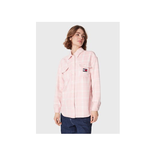 Tommy Jeans Koszula DW0DW15035 Różowy Relaxed Fit ze sklepu MODIVO w kategorii Koszule damskie - zdjęcie 168535550