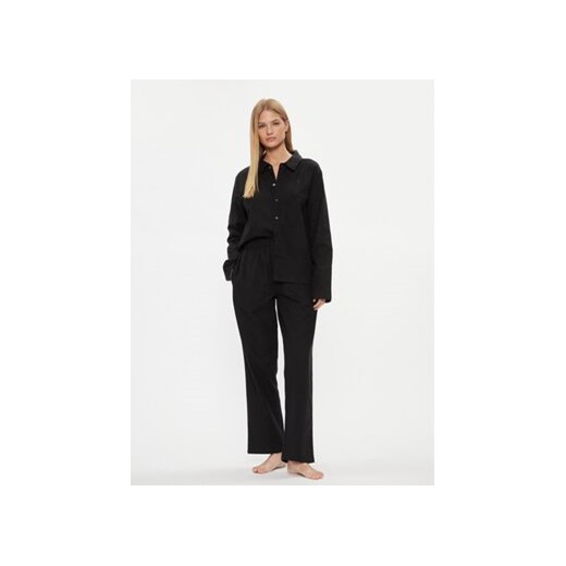 Calvin Klein Underwear Piżama 000QS7081E Czarny Regular Fit ze sklepu MODIVO w kategorii Piżamy damskie - zdjęcie 168541481