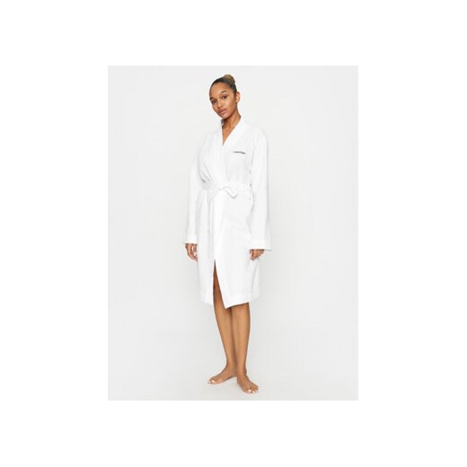 Calvin Klein Underwear Szlafrok 000QS7053E Biały ze sklepu MODIVO w kategorii Szlafroki damskie - zdjęcie 168543210