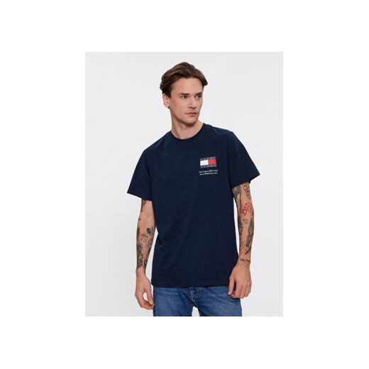 Tommy Jeans T-Shirt Essential Flag DM0DM18263 Granatowy Slim Fit ze sklepu MODIVO w kategorii T-shirty męskie - zdjęcie 168547560