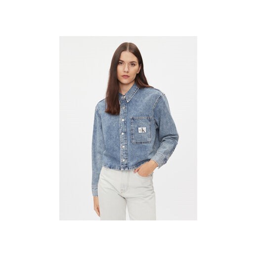 Calvin Klein Jeans Koszula jeansowa Dad J20J222477 Niebieski Relaxed Fit ze sklepu MODIVO w kategorii Koszule damskie - zdjęcie 168552683