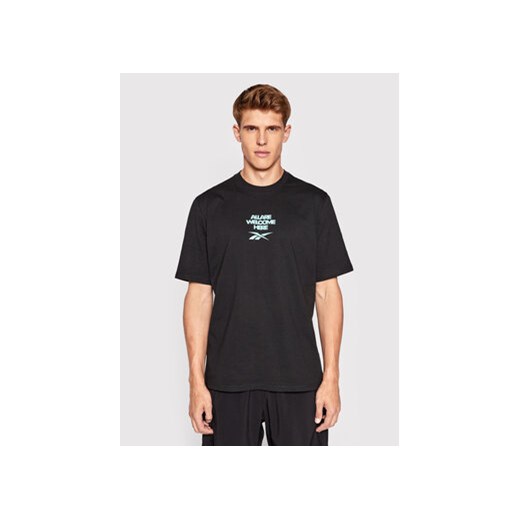 Reebok T-Shirt Classics Football Energy HI4583 Czarny Relaxed Fit ze sklepu MODIVO w kategorii T-shirty męskie - zdjęcie 168555190