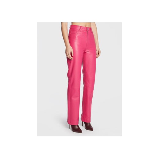 Remain Spodnie skórzane Lynn Leather RM1510 Różowy Regular Fit ze sklepu MODIVO w kategorii Spodnie damskie - zdjęcie 168556374