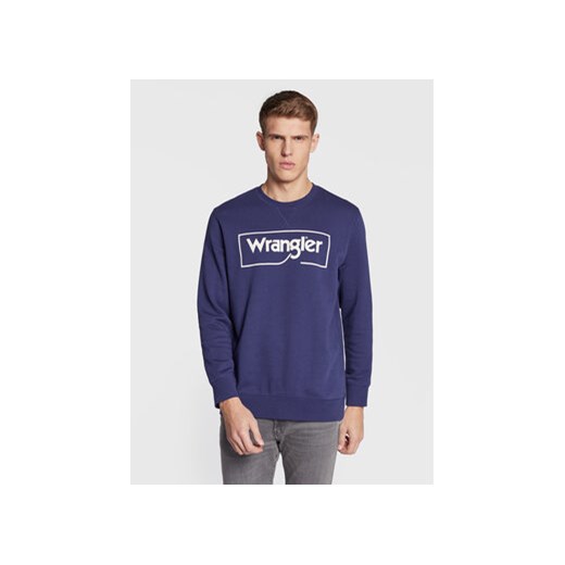 Wrangler Bluza Frame Logo W662HAB51 112321426 Fioletowy Regular Fit ze sklepu MODIVO w kategorii Bluzy męskie - zdjęcie 168557153