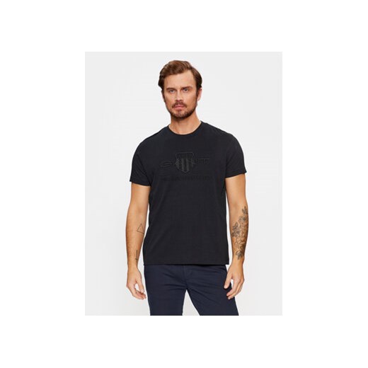 Gant T-Shirt Reg Tonal Shield Ss 2003140 Czarny Regular Fit ze sklepu MODIVO w kategorii T-shirty męskie - zdjęcie 168563370