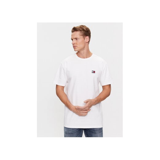 Tommy Jeans T-Shirt Classic Xs Badge DM0DM17870 Biały Classic Fit ze sklepu MODIVO w kategorii T-shirty męskie - zdjęcie 168563730