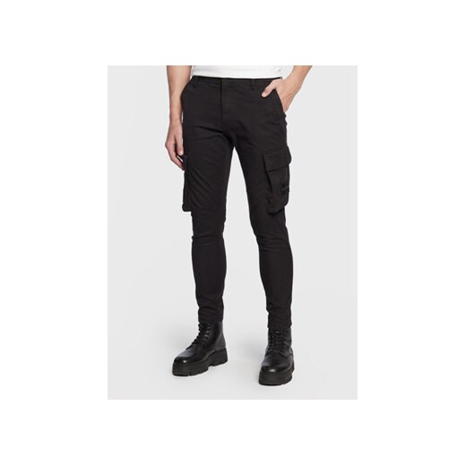 Calvin Klein Jeans Spodnie materiałowe J30J322043 Czarny Regular Fit 34 okazja MODIVO