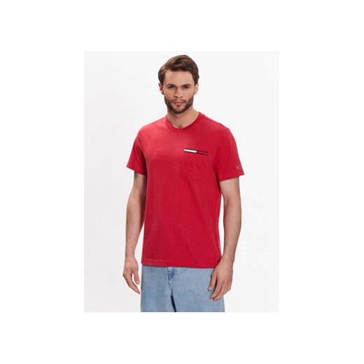 Tommy Jeans T-Shirt Essential DM0DM13063 Czerwony Regular Fit ze sklepu MODIVO w kategorii T-shirty męskie - zdjęcie 168568530