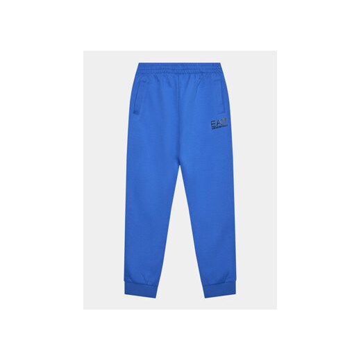 EA7 Emporio Armani Spodnie dresowe 8NBP51 BJ05Z 1525 Niebieski Regular Fit ze sklepu MODIVO w kategorii Spodnie chłopięce - zdjęcie 168572931
