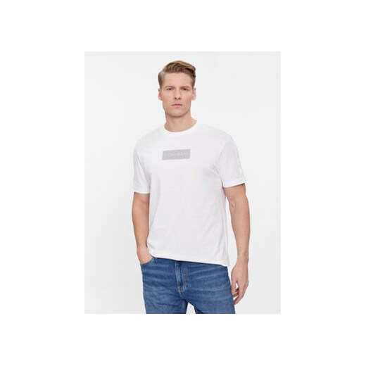 Calvin Klein T-Shirt Raised Rubber Logo T-Shirt K10K112403 Biały Regular Fit ze sklepu MODIVO w kategorii T-shirty męskie - zdjęcie 168582520