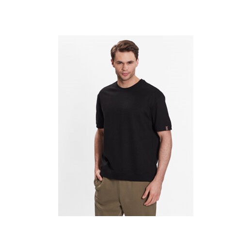 Outhorn T-Shirt TTSHM448 Czarny Regular Fit ze sklepu MODIVO w kategorii T-shirty męskie - zdjęcie 168584421