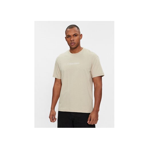 Calvin Klein T-Shirt Hero K10K111346 Beżowy Regular Fit ze sklepu MODIVO w kategorii T-shirty męskie - zdjęcie 168585194