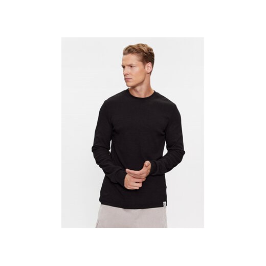 Calvin Klein Jeans Longsleeve J30J323481 Czarny Slim Fit ze sklepu MODIVO w kategorii T-shirty męskie - zdjęcie 168588134