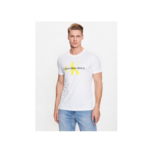 Calvin Klein Jeans T-Shirt J30J320806 Biały Regular Fit ze sklepu MODIVO w kategorii T-shirty męskie - zdjęcie 168588351