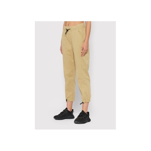 Outhorn Spodnie materiałowe SPDC601 Beżowy Relaxed Fit ze sklepu MODIVO w kategorii Spodnie damskie - zdjęcie 168591773