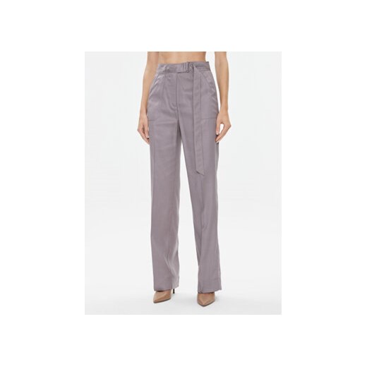 Calvin Klein Spodnie materiałowe K20K205687 Szary Regular Fit ze sklepu MODIVO w kategorii Spodnie damskie - zdjęcie 168593962