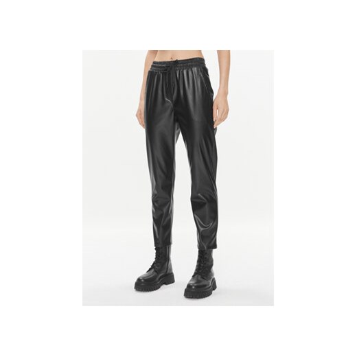 Marella Spodnie skórzane Floria 2337860339200 Czarny Regular Fit ze sklepu MODIVO w kategorii Spodnie damskie - zdjęcie 168596580