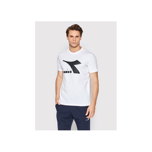 Diadora T-Shirt Chromia 102.178747 Biały Regular Fit ze sklepu MODIVO w kategorii T-shirty męskie - zdjęcie 168599953