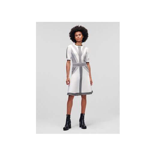 KARL LAGERFELD Sukienka dzianinowa 226W1350 Biały Regular Fit Karl Lagerfeld S wyprzedaż MODIVO