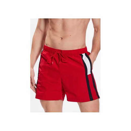 Tommy Hilfiger Szorty kąpielowe UM0UM02730 Czerwony Slim Fit ze sklepu MODIVO w kategorii Kąpielówki - zdjęcie 168607664