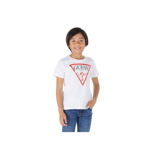 Guess T-Shirt L73I55 K8HM0 Biały Regular Fit ze sklepu MODIVO w kategorii T-shirty chłopięce - zdjęcie 168609153