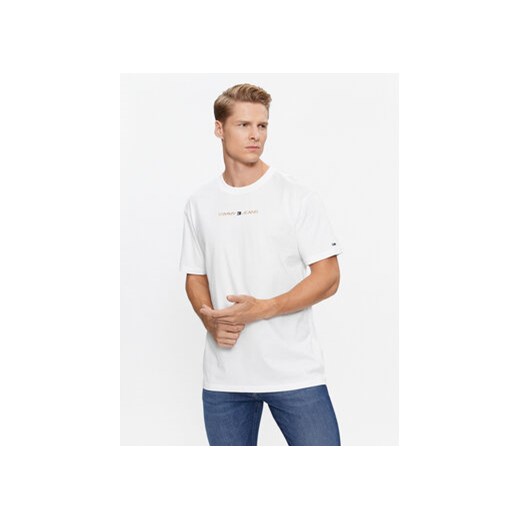 Tommy Jeans T-Shirt Classic Gold Linear DM0DM17728 Biały Classic Fit ze sklepu MODIVO w kategorii T-shirty męskie - zdjęcie 168609823