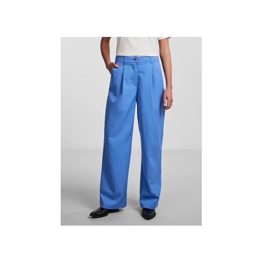 Pieces Spodnie materiałowe Thelma 17137934 Niebieski Relaxed Fit ze sklepu MODIVO w kategorii Spodnie damskie - zdjęcie 168612010