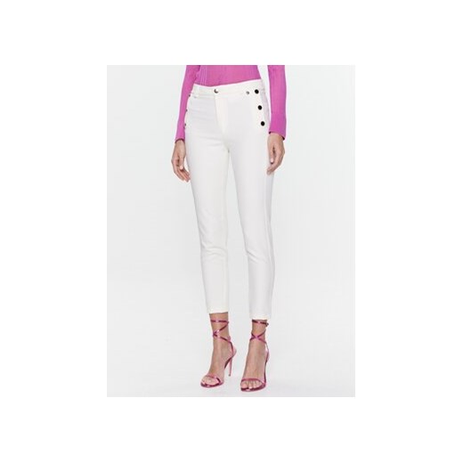 Rinascimento Spodnie materiałowe CFC0112543003 Beżowy Regular Fit ze sklepu MODIVO w kategorii Spodnie damskie - zdjęcie 168616703