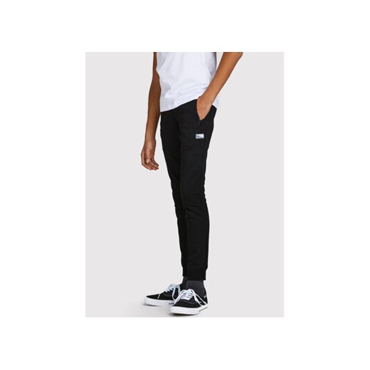 Jack&Jones Junior Spodnie dresowe Will 12189809 Czarny Regular Fit ze sklepu MODIVO w kategorii Spodnie chłopięce - zdjęcie 168619750