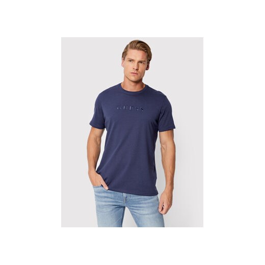 Guess T-Shirt M2BP47 K7HD0 Granatowy Regular Fit ze sklepu MODIVO w kategorii T-shirty męskie - zdjęcie 168621281
