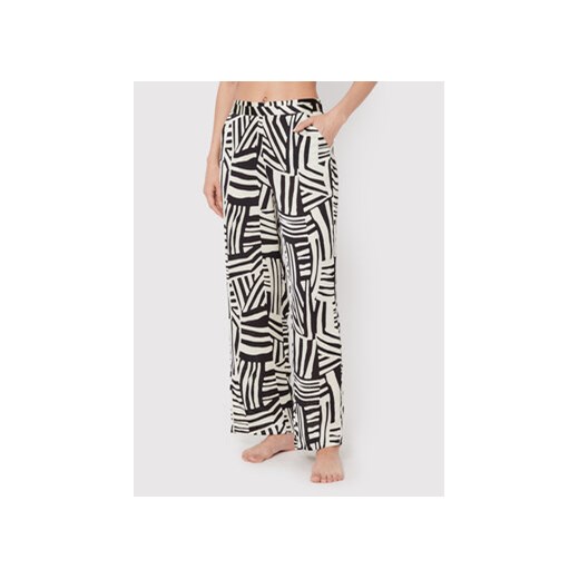 Etam Spodnie piżamowe Jeezy 6535142 Beżowy Regular Fit ze sklepu MODIVO w kategorii Piżamy damskie - zdjęcie 168621993