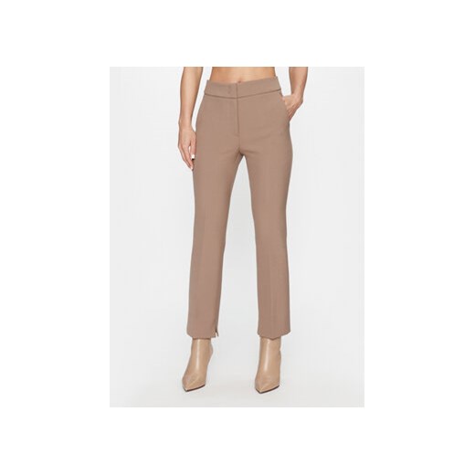 Peserico Spodnie materiałowe P04765 Brązowy Regular Fit ze sklepu MODIVO w kategorii Spodnie damskie - zdjęcie 168627511