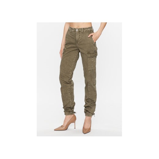 Guess Spodnie materiałowe W3YB20 WEDY4 Khaki Loose Fit ze sklepu MODIVO w kategorii Spodnie damskie - zdjęcie 168629383