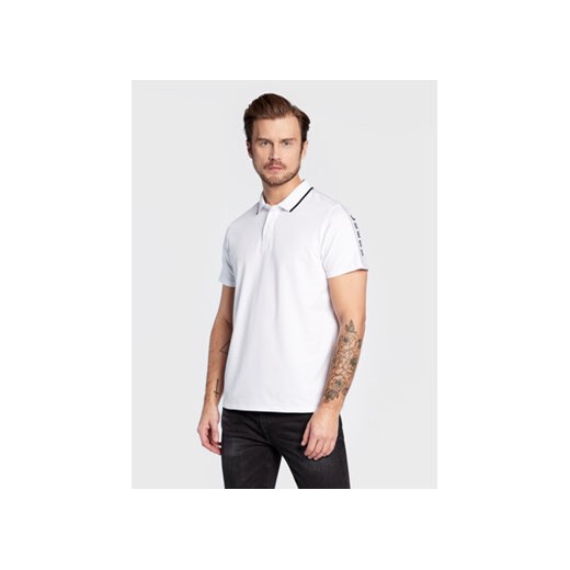 Guess Polo M2YP25 KARS0 Biały Slim Fit ze sklepu MODIVO w kategorii T-shirty męskie - zdjęcie 168629681