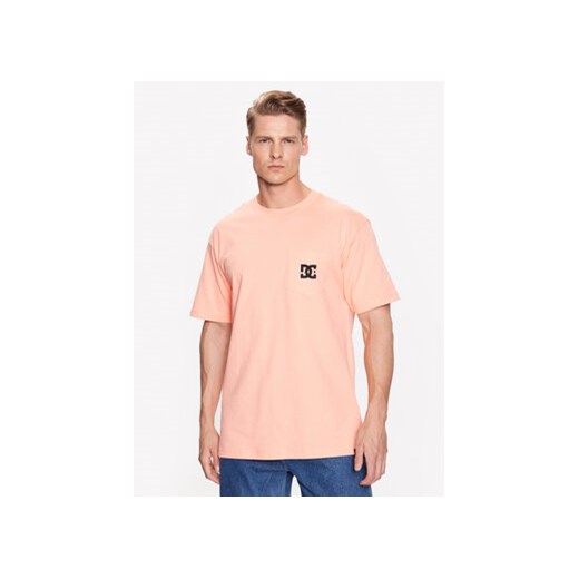 DC T-Shirt Star Pocket ADYZT05043 Pomarańczowy Regular Fit ze sklepu MODIVO w kategorii T-shirty męskie - zdjęcie 168630484