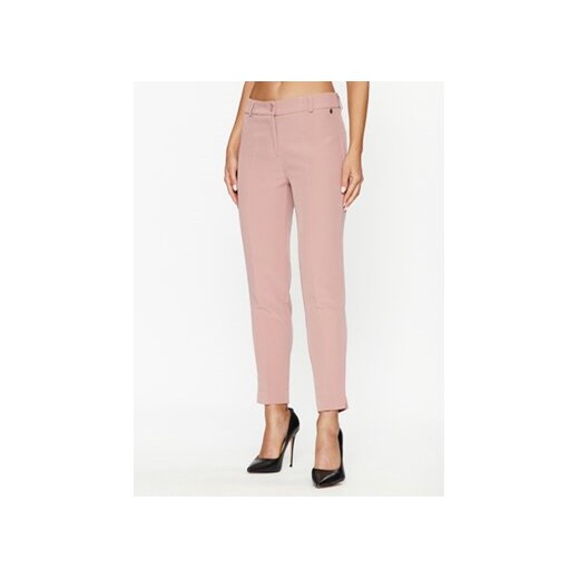 Maryley Spodnie materiałowe 23IB52Z/41CA Różowy Regular Fit ze sklepu MODIVO w kategorii Spodnie damskie - zdjęcie 168634591