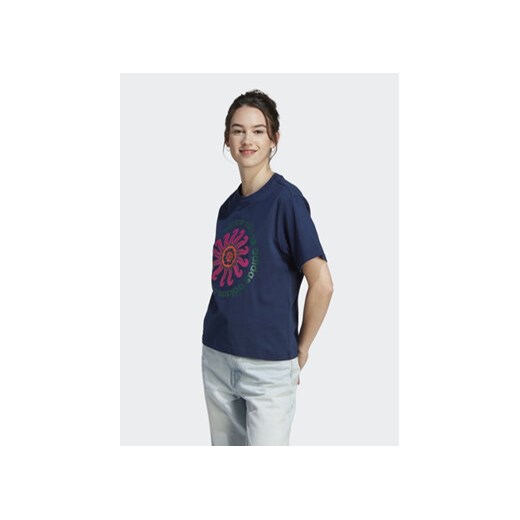 adidas T-Shirt FARM Rio Graphic IM2390 Granatowy Regular Fit ze sklepu MODIVO w kategorii Bluzki damskie - zdjęcie 168634883