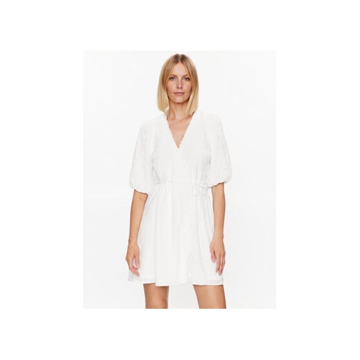 Gina Tricot Sukienka letnia 20300 Biały Regular Fit ze sklepu MODIVO w kategorii Sukienki - zdjęcie 168634911