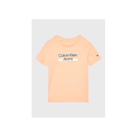 Calvin Klein Jeans T-Shirt Hero Logo IN0IN00068 Pomarańczowy Regular Fit ze sklepu MODIVO w kategorii T-shirty chłopięce - zdjęcie 168640014