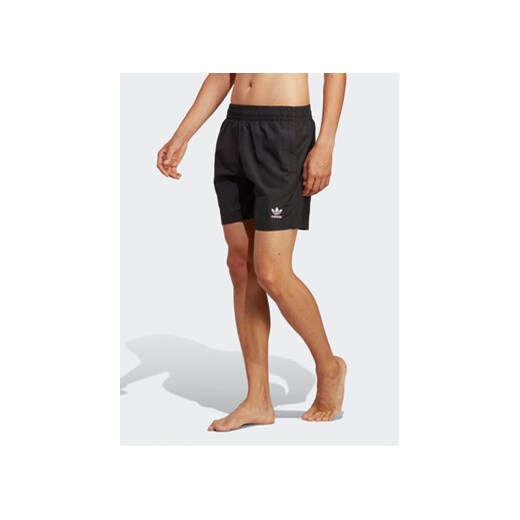 adidas Szorty kąpielowe Originals Essentials Solid Swim Shorts HT4411 Czarny Regular Fit ze sklepu MODIVO w kategorii Kąpielówki - zdjęcie 168640180