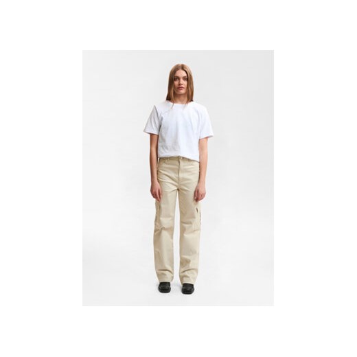 Gestuz Spodnie materiałowe 10908214 Beżowy Regular Fit ze sklepu MODIVO w kategorii Spodnie damskie - zdjęcie 168642451