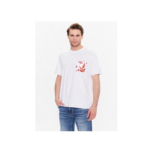 Guess T-Shirt F3GI04 K6XN4 Biały Regular Fit ze sklepu MODIVO w kategorii T-shirty męskie - zdjęcie 168650070